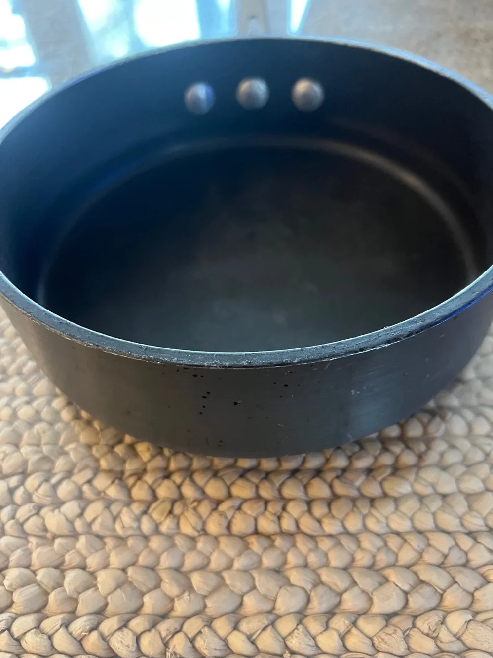 Calphalon Commercial 2 QT Sauce Pan With Lid - Picture 7 of 10
